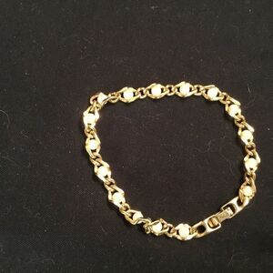 Goldtone and Small Faux Pearls Bracelet